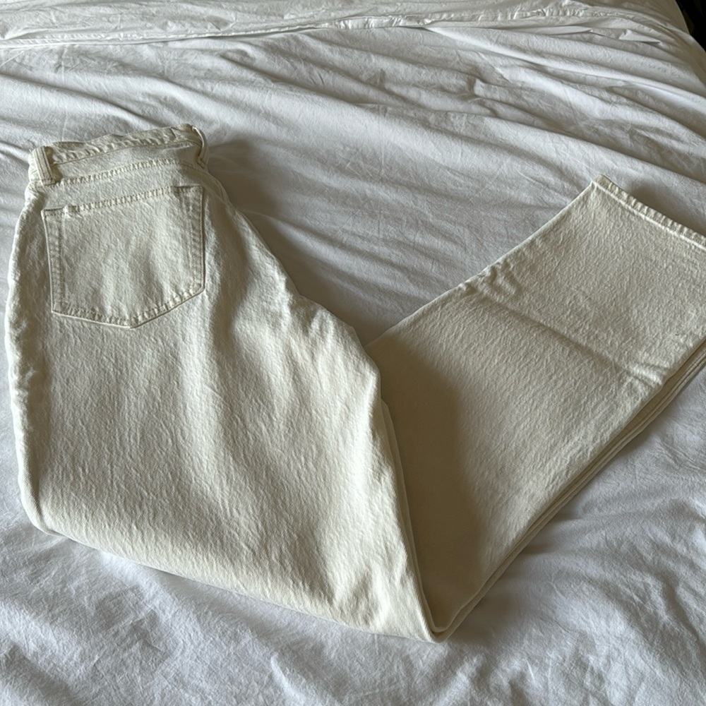 Abercrombie and Fitch the 90s straight ultra high-rise Jean